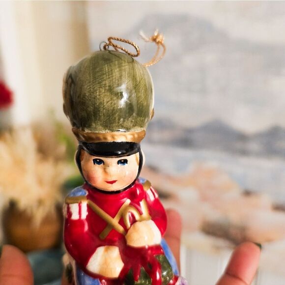 VTG Embassador Solider Sleigh Riding With Gifts Christmas Ornament. - Picture 7 of 15